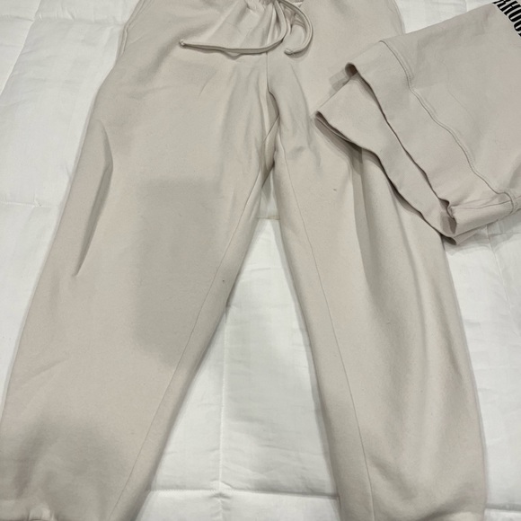 Riverbabe threads crop top sweat outfit. Size medium - Picture 4 of 4